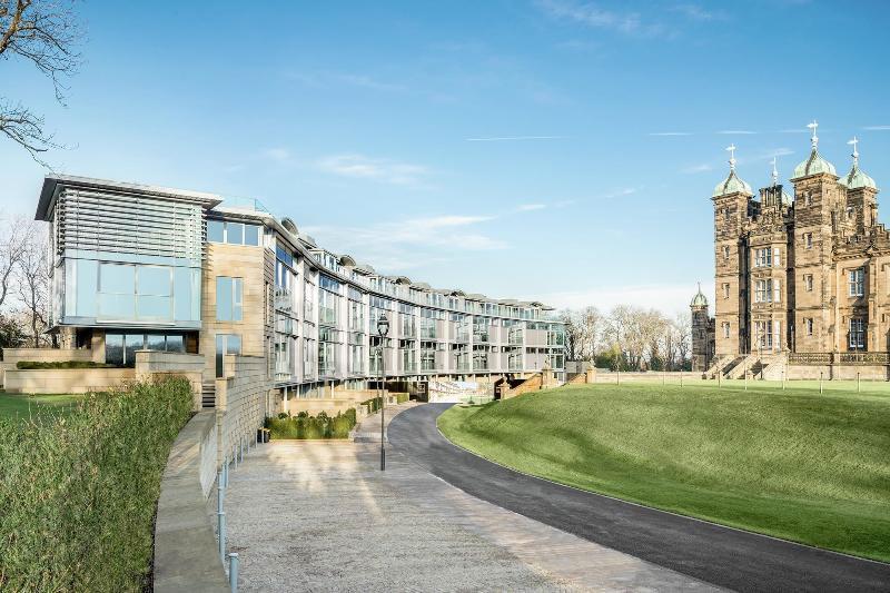 Donaldson's College Housing, Cala Homes on the left, City and Country on the right.